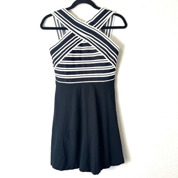 Maeve Anthropologie Black & White Dress Size 2 Petite - Picture 2 of 8